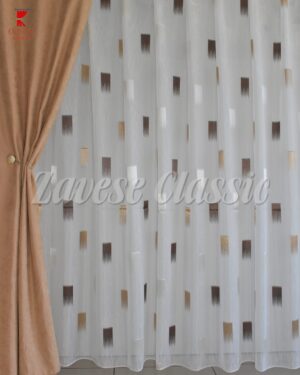 zavesa krem braon kocke